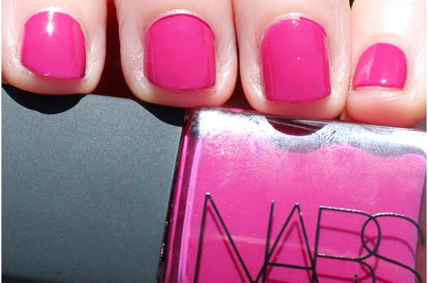 Bright Pink Nail Paint