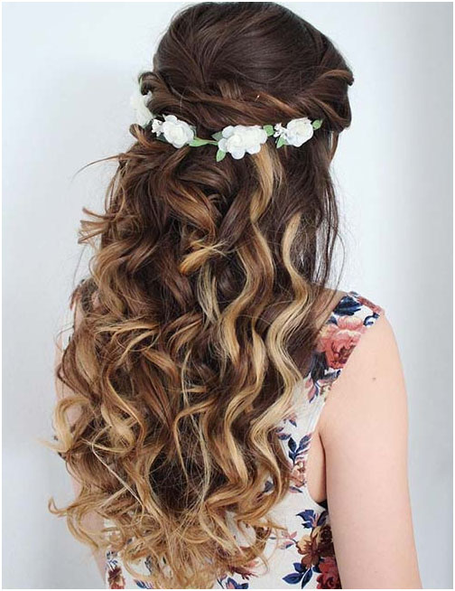 Floral half updo hairstyle